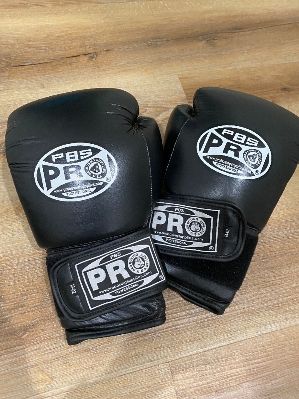 ProBoxing Classic Leather Training Gloves-Black